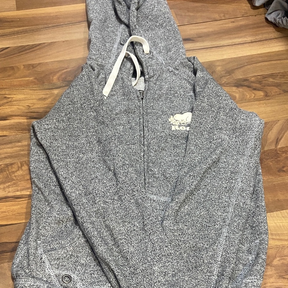 Roots Gray sweater